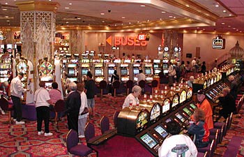 Азартные игры в интернете. Зал казино
